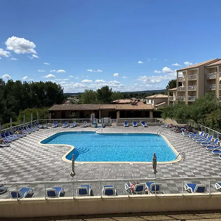 Avec Terrasse Et Piscine, Parking Inclus