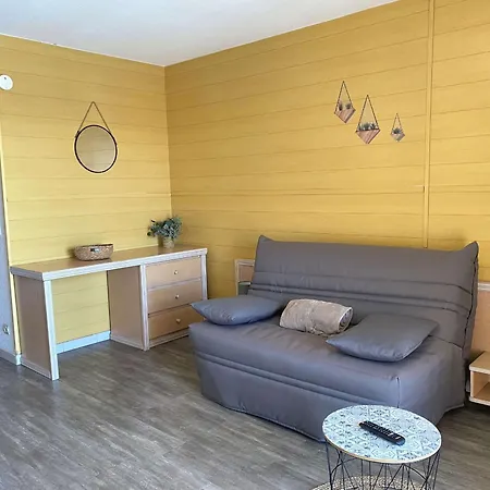 Avec Terrasse Et Piscine, Parking Inclus *